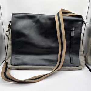 Franklin‎ Covey 14x12 Messenger Bag Briefcase Black Leather Flap Patterned